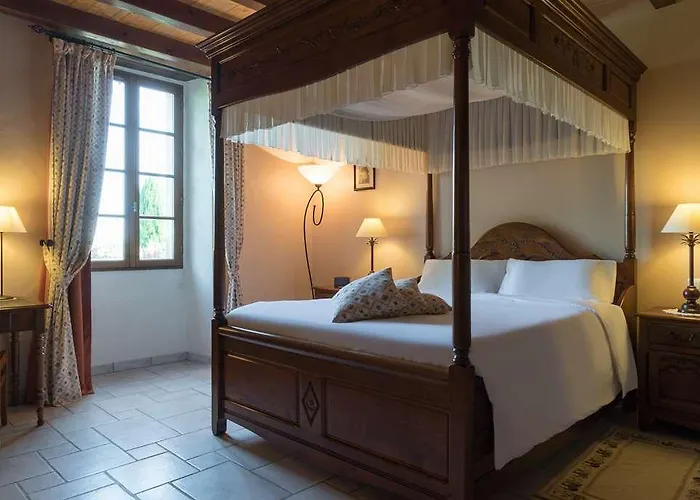 Ogle Relais De Preuiluil Otel