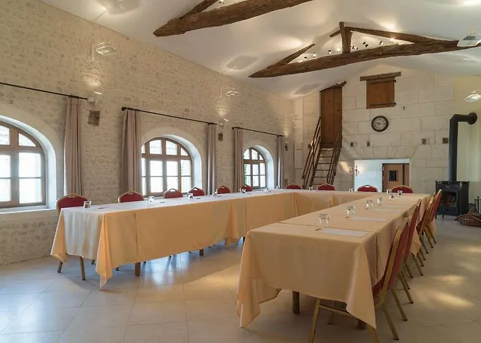 Ogle Relais De Preuiluil *